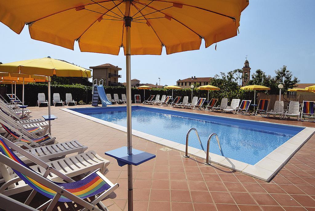 Residence Mizar Pietra Ligure Exterior photo