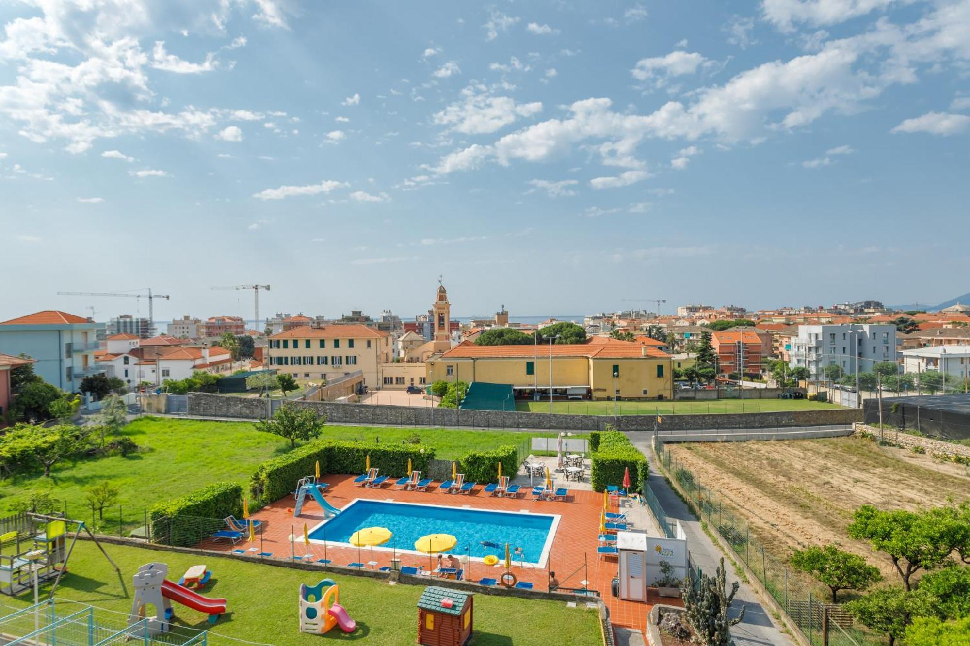 Residence Mizar Pietra Ligure Exterior photo